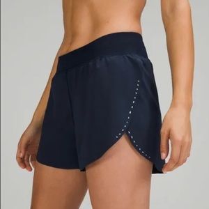 Lululemon Find Your Pace Short 3in